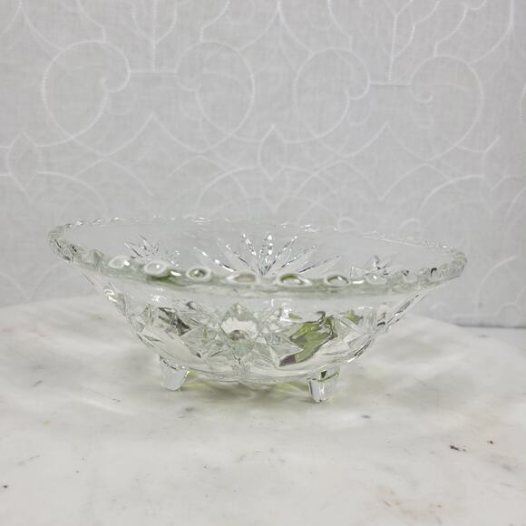 Vintage Crystal 3 Toed Footed Cut Glass Bowl 6.5"x2.5" Clear Candy Trinket Dish - Picture 1 of 16